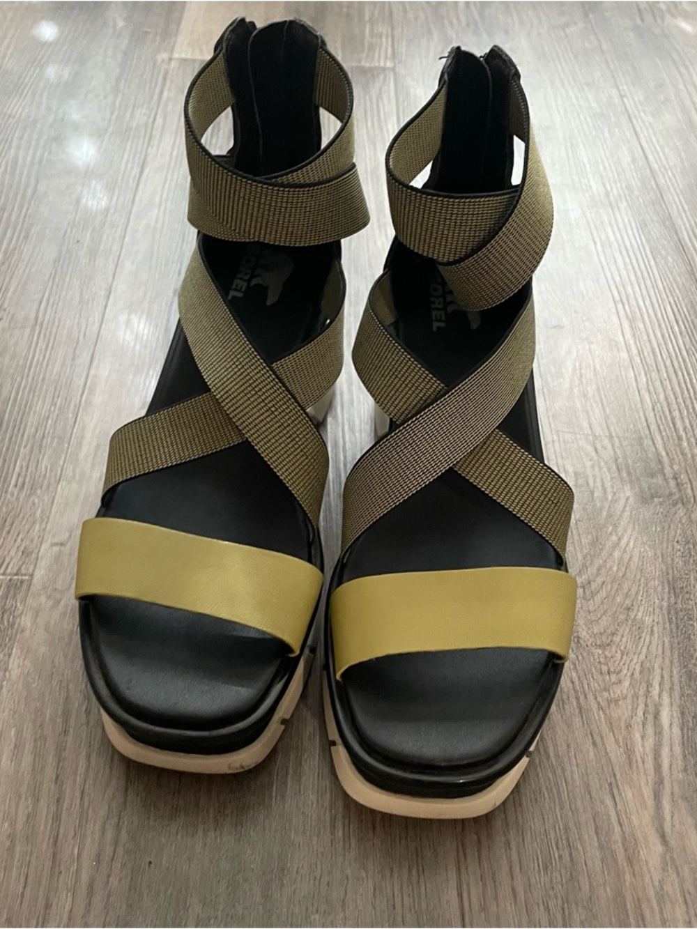 Sorel Olive Green and Black Strappy Platform Sandals
